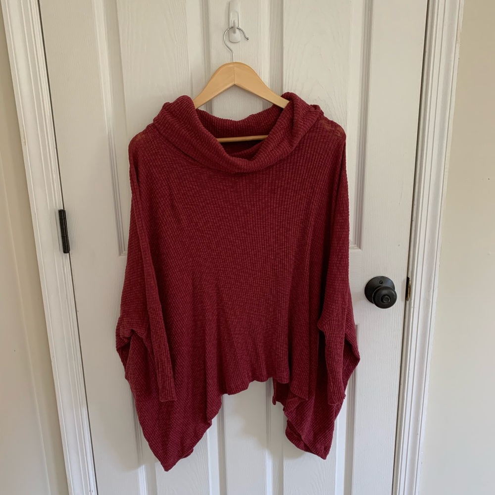 Sweater with spilt opening on the back